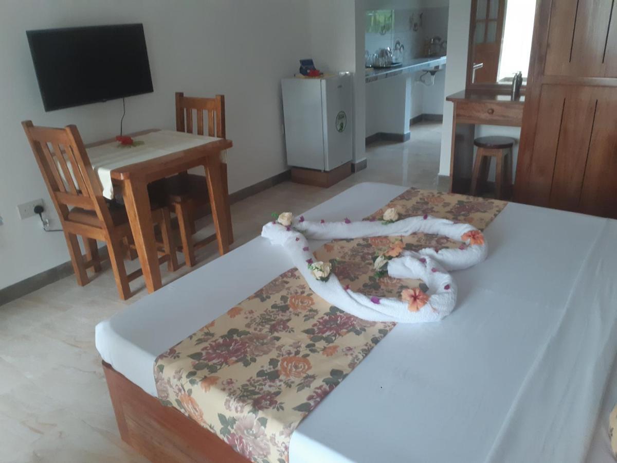 La Residence D'Almee Guesthouse Baie Sainte Anne Ngoại thất bức ảnh