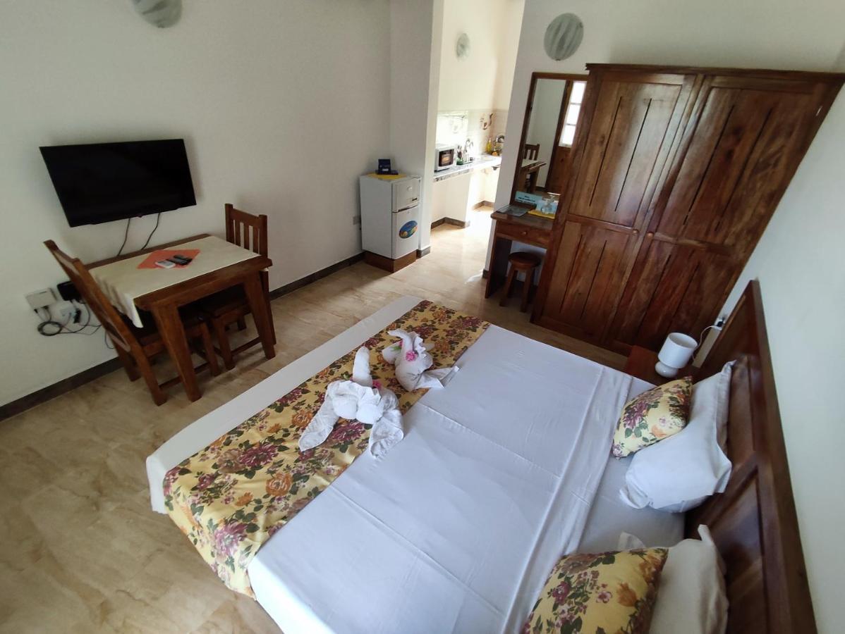 La Residence D'Almee Guesthouse Baie Sainte Anne Ngoại thất bức ảnh