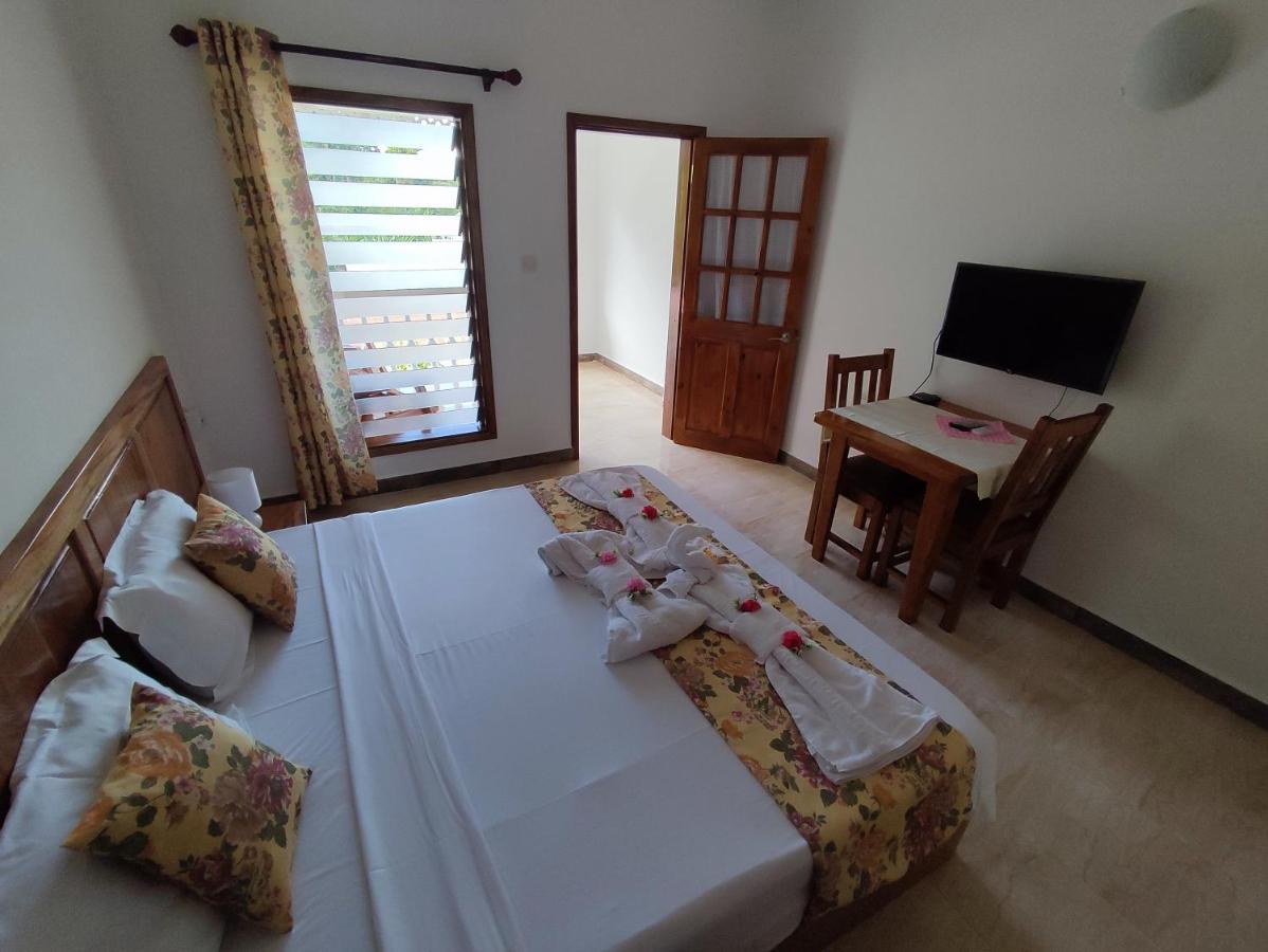 La Residence D'Almee Guesthouse Baie Sainte Anne Ngoại thất bức ảnh